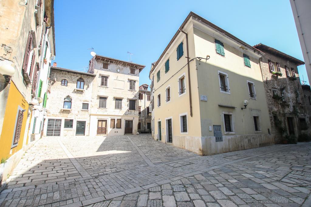 Apartment Old Town Square Poreč Eksteriør billede